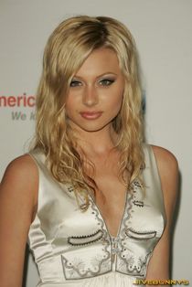 Drooling Dirty Blonde