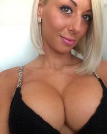 ashleysoftiktok nude